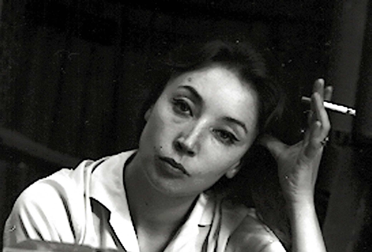 مادری