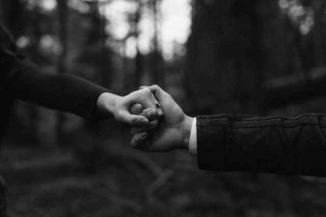 اوه عزیزم، عزیزم، هرگز رهایم مکن