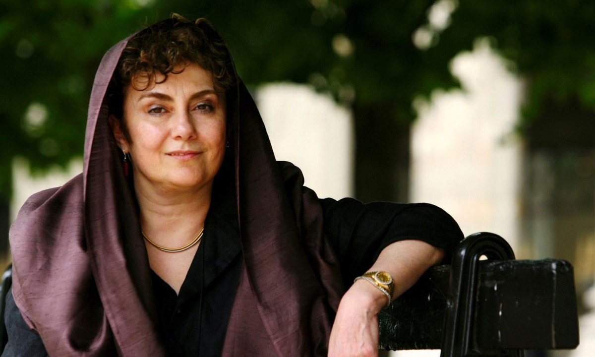 از زنان گفتن