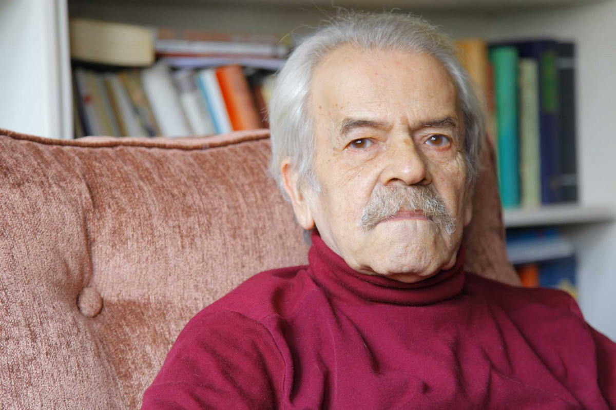 شاعری که مترجم شد