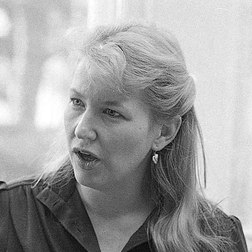 انی دیلارد