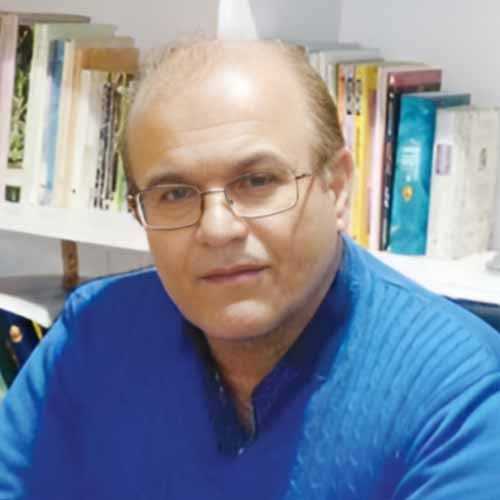 افشین خاکباز